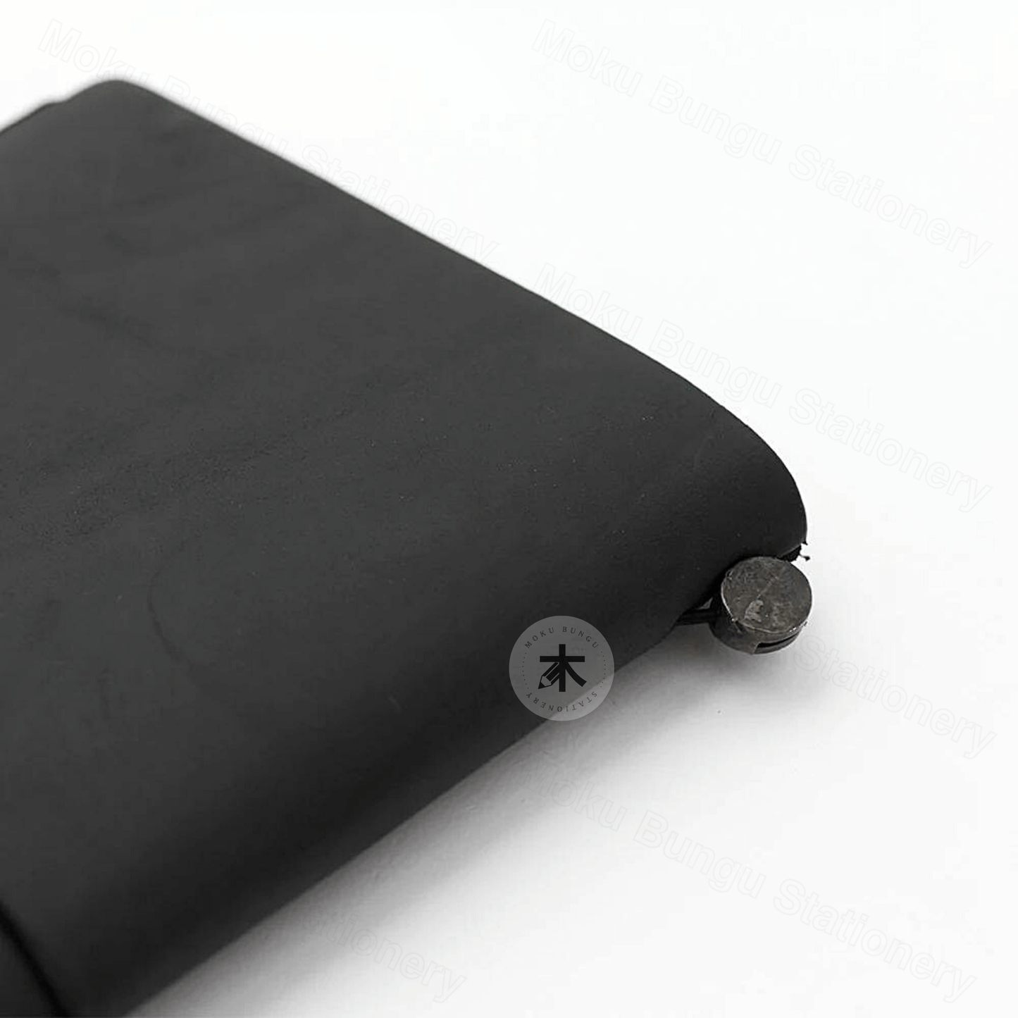 TRAVELER'S notebook Leather Cover Starter Kit - Regular Size - Black - Traveler's Town Limited - Tokyo