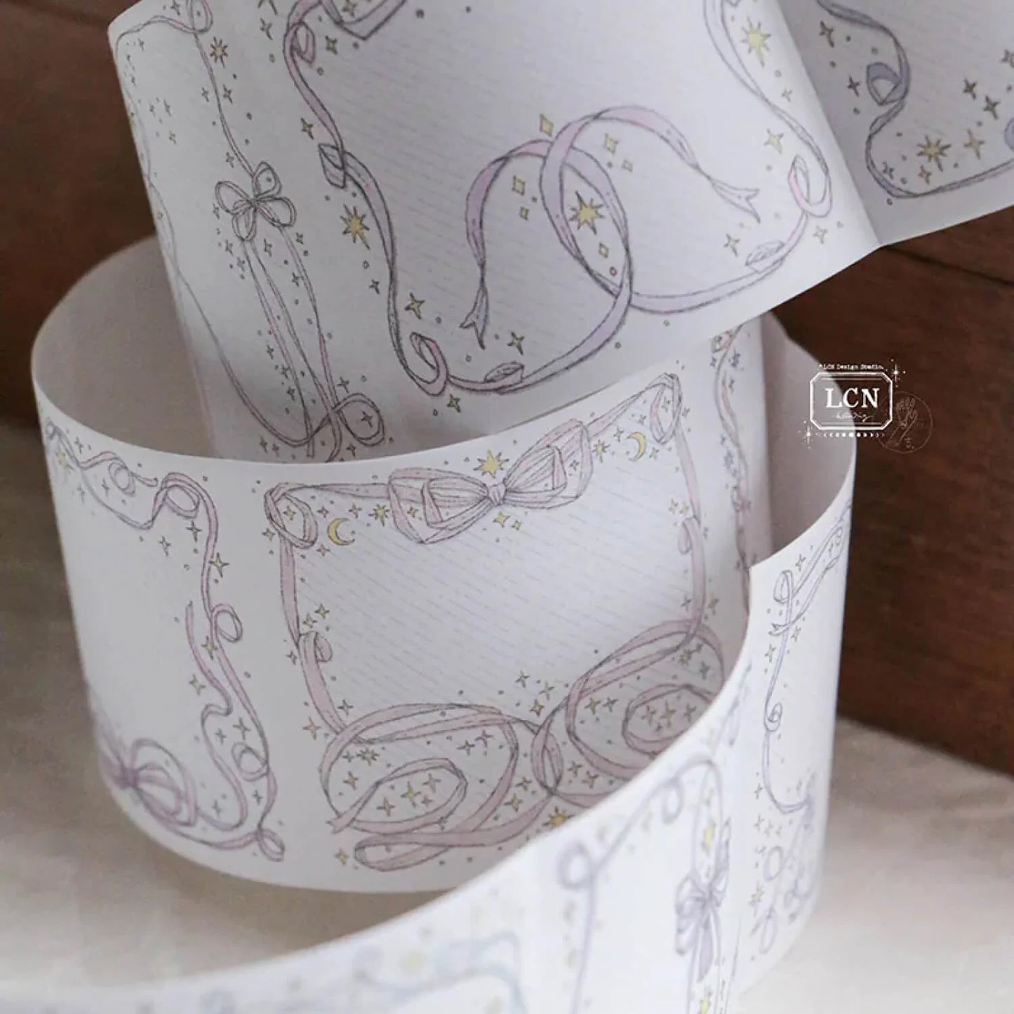 LCN Design Studio - Peel-and-Stick Memo Roll - Bow Frames