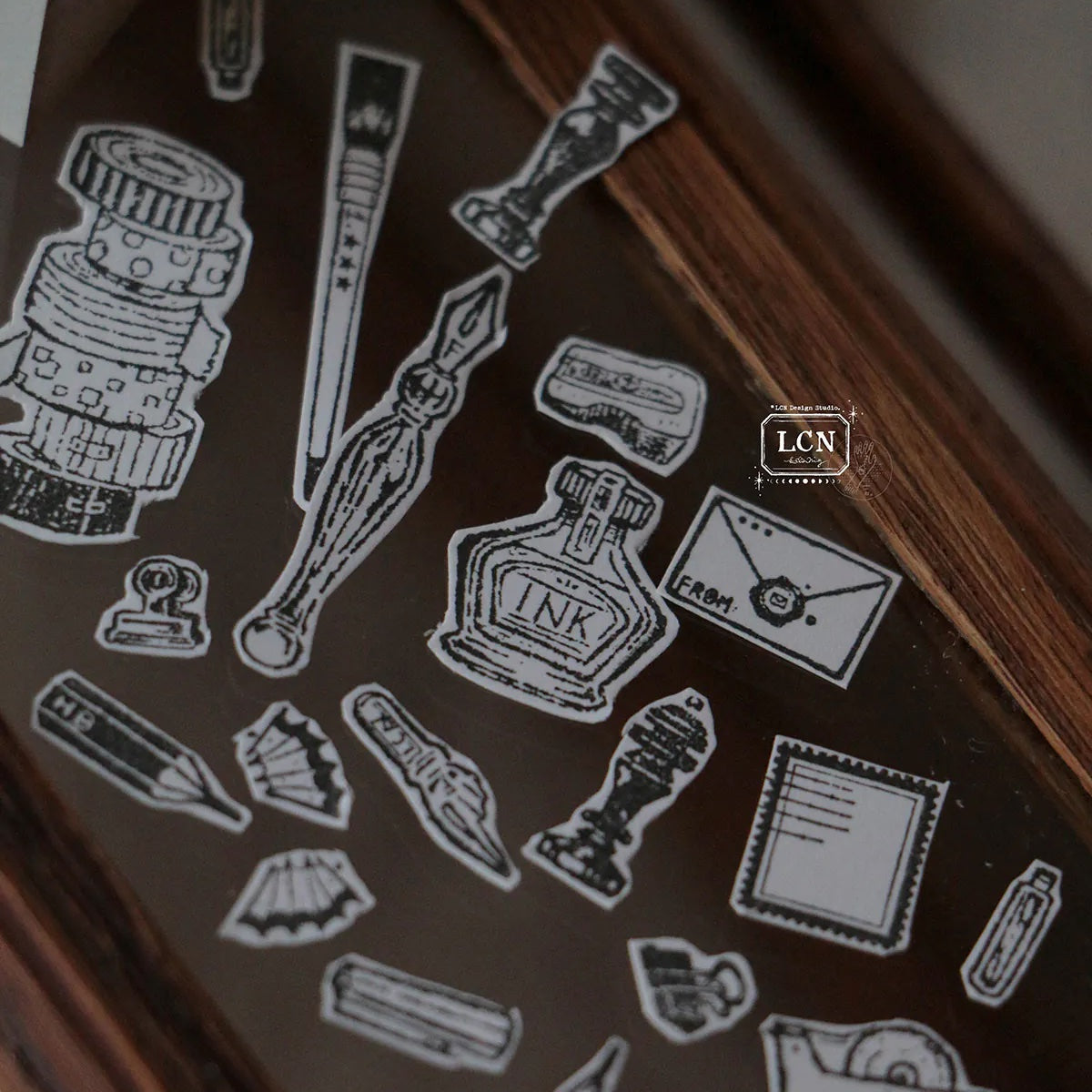 LCN Design Studio - Wooden Rubber Stamp Set - On the Desk Ⅱ