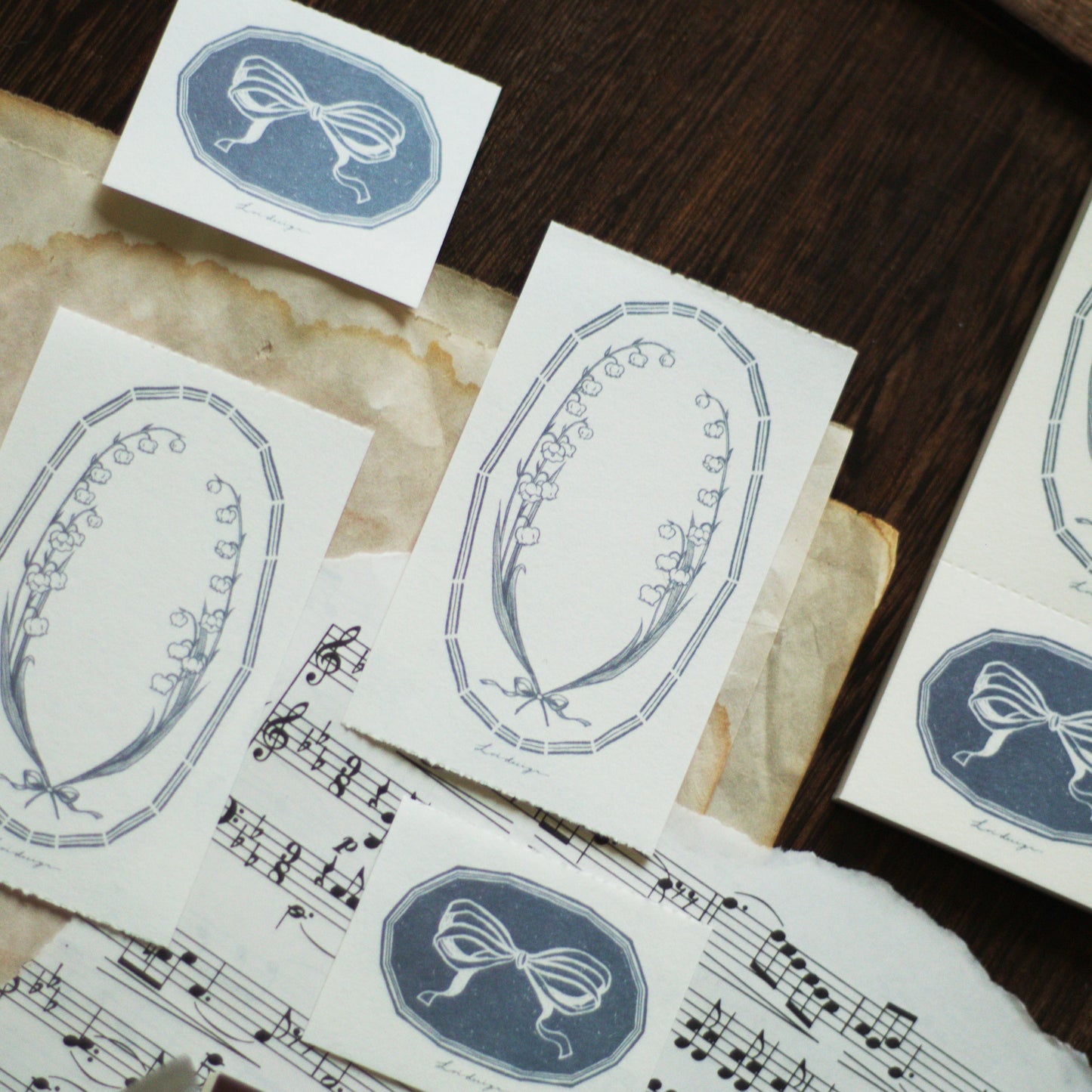 Loi Design - Memo Pad - Collecting Lily Of The Valley