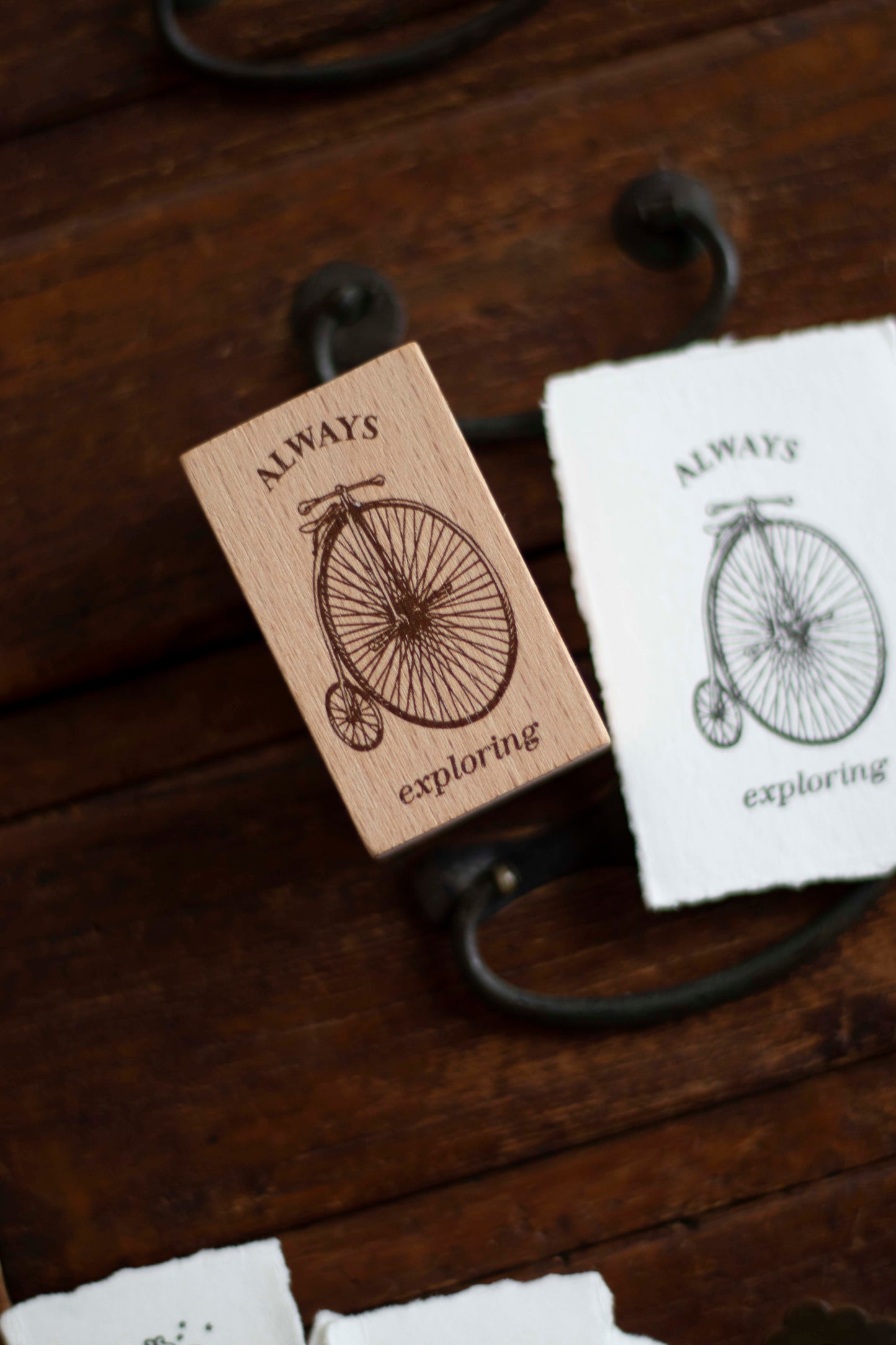 Loi Design - Wooden Rubber Stamp - Vintage Store Series - Retro Bicycle