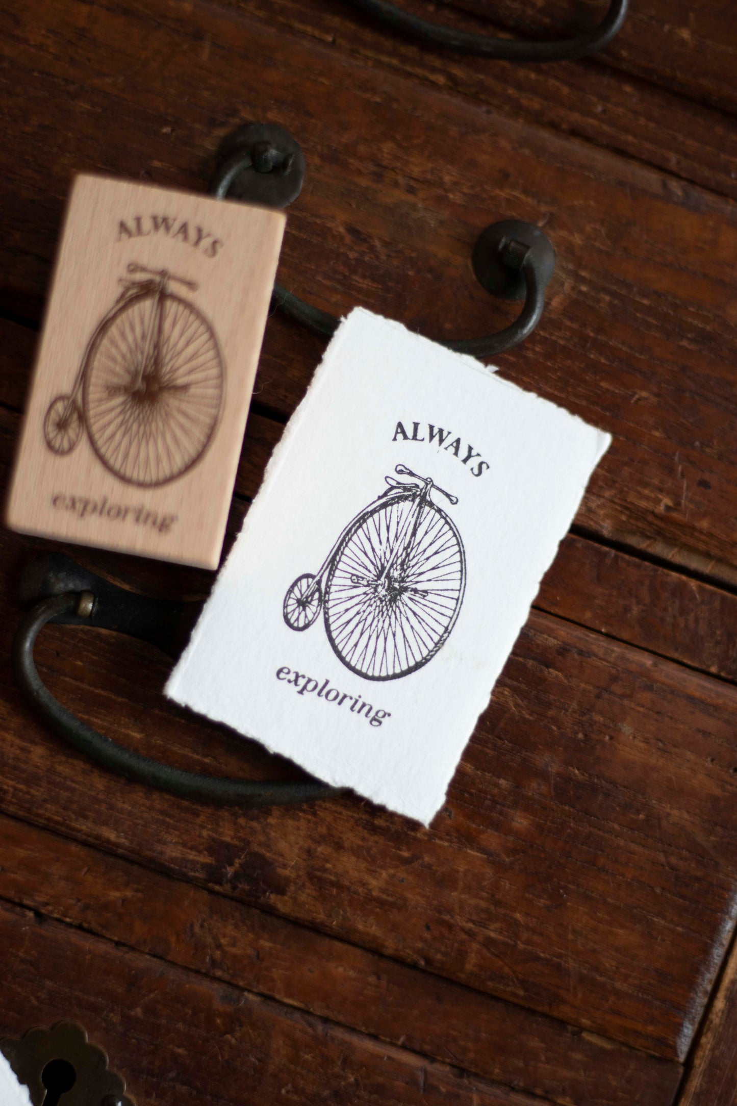 Loi Design - Wooden Rubber Stamp - Vintage Store Series - Retro Bicycle
