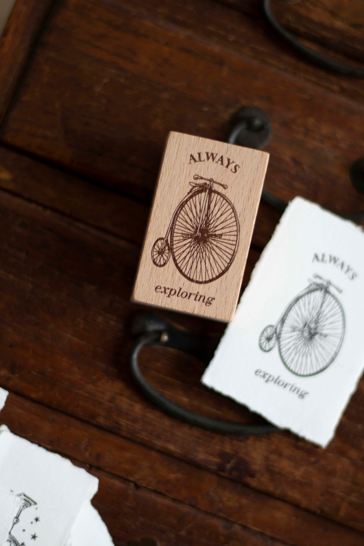 Loi Design - Wooden Rubber Stamp - Vintage Store Series - Retro Bicycle