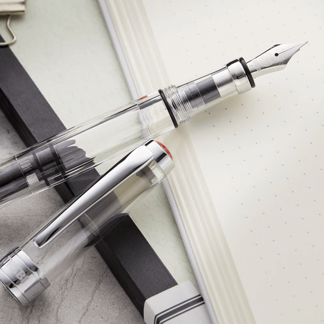 TWSBI Diamond 580 Fountain Pen - Clear - Medium Nib