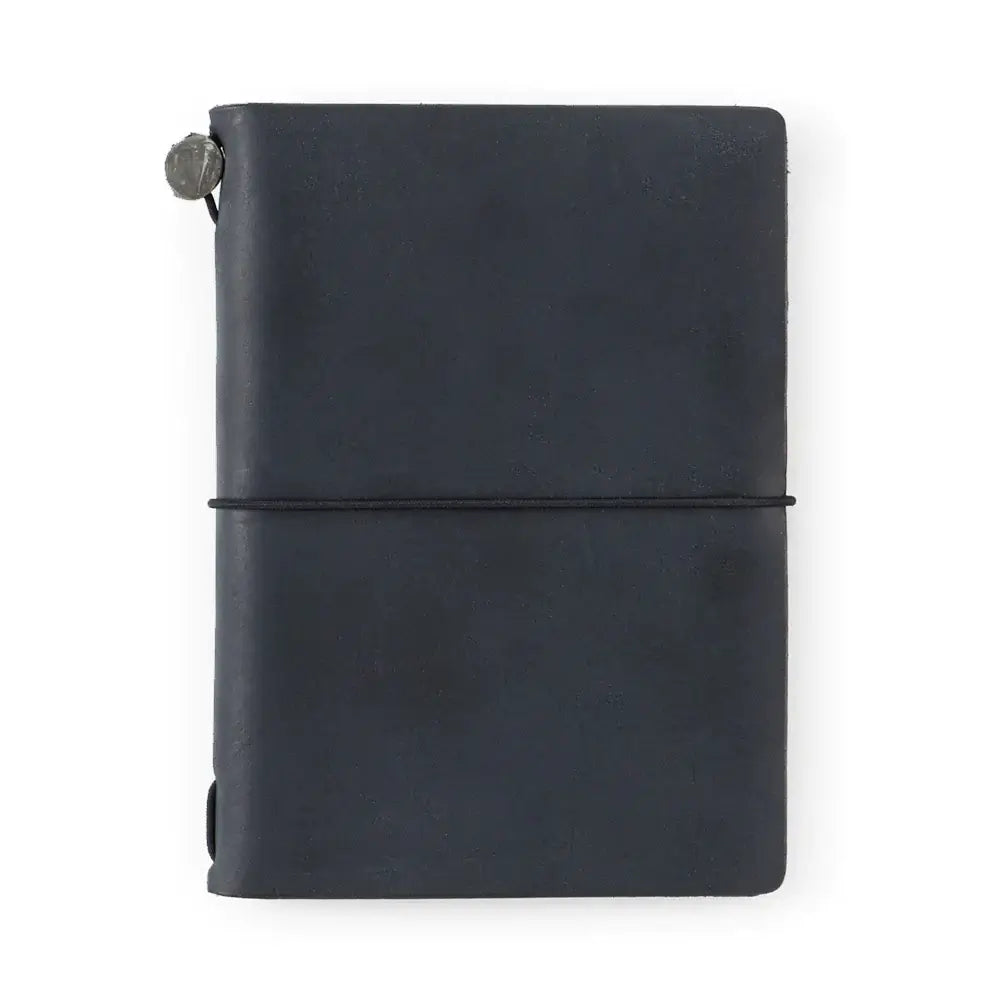 TRAVELER'S notebook Leather Cover Starter Kit - Passport Size - Black