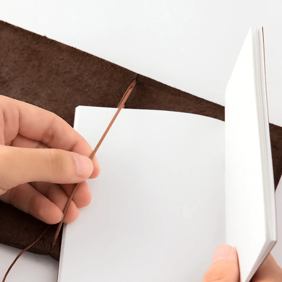 TRAVELER'S notebook Leather Cover Starter Kit - Passport Size - Brown